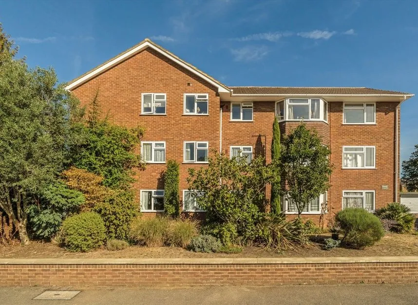 2 bed flat to rent, Anglesea Road, Kingston Upon Thames, KT1