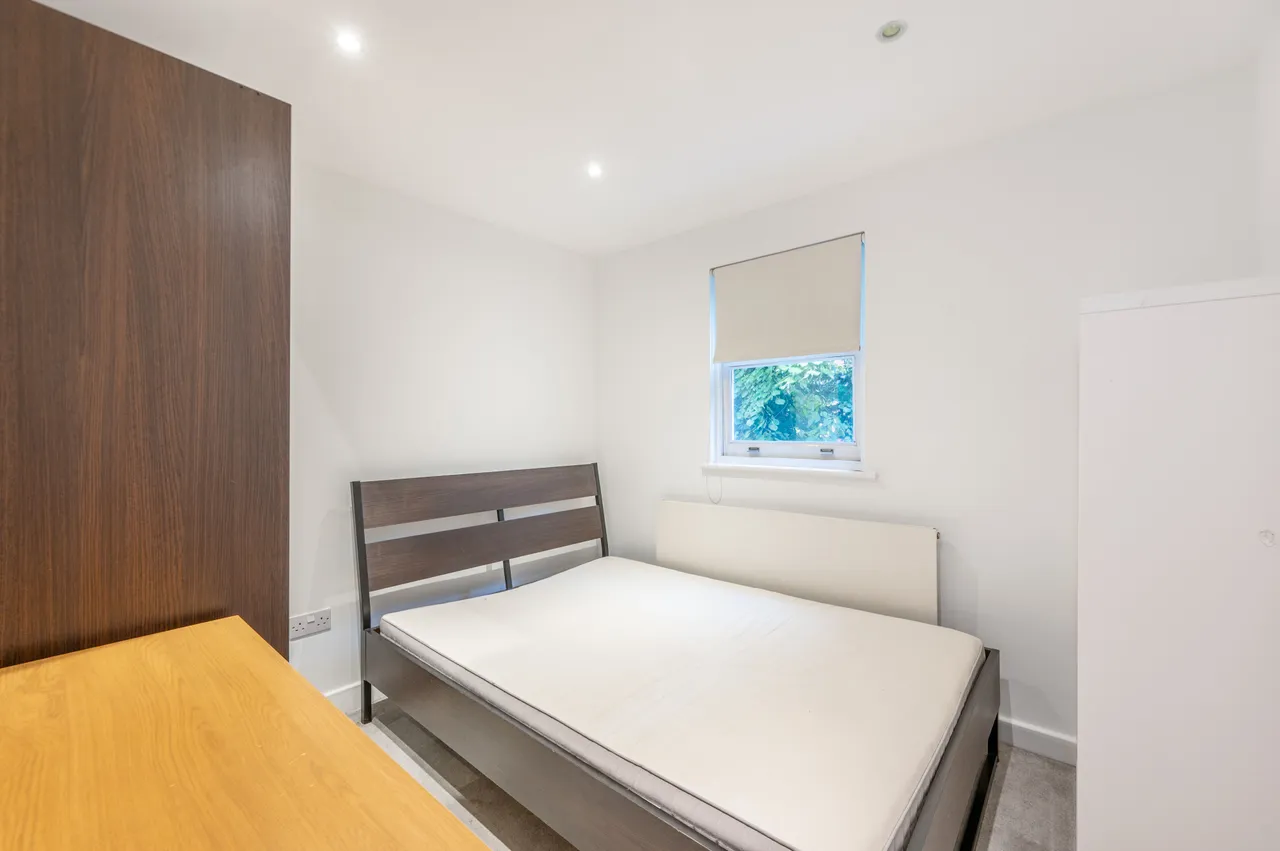 30b St Pauls Avenue, London, photo 10