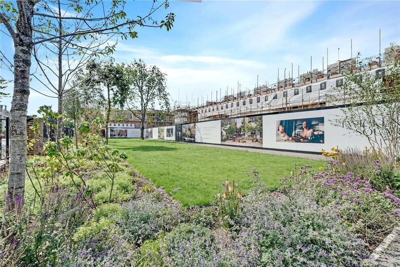 Rose Square, Twickenham, TW2, photo 11