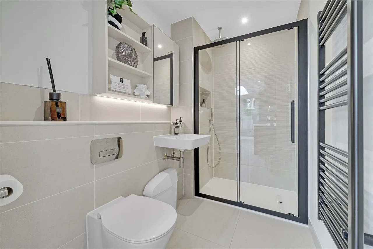 Rose Square, Twickenham, TW2, photo 7