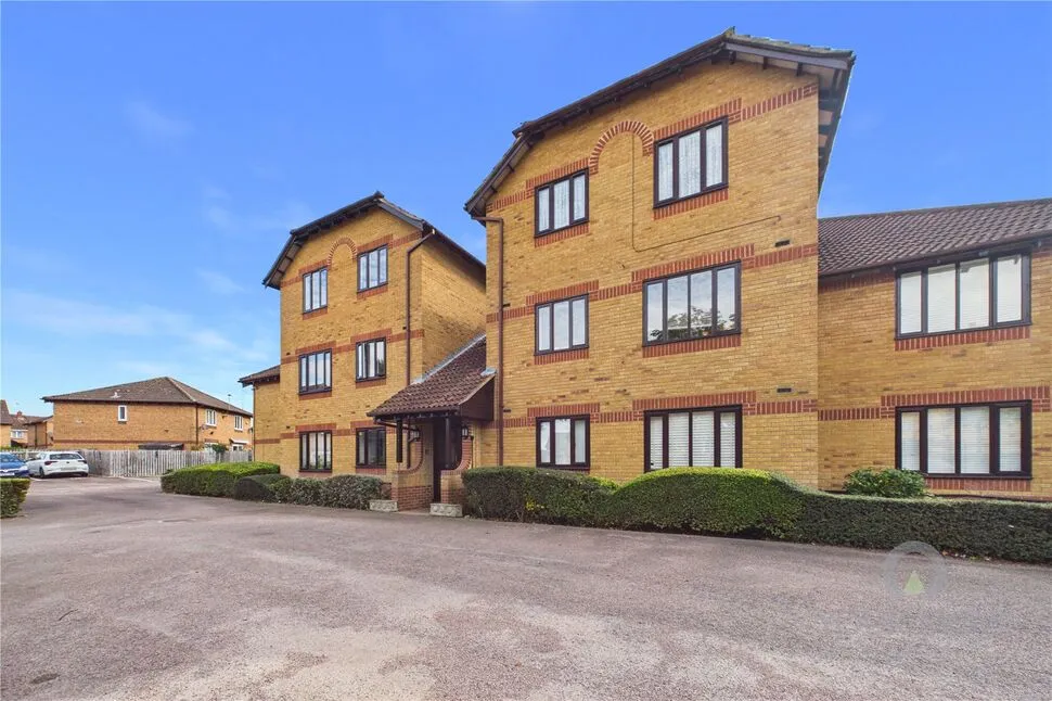 Hirondelle Close, Duston, NN5, photo 15