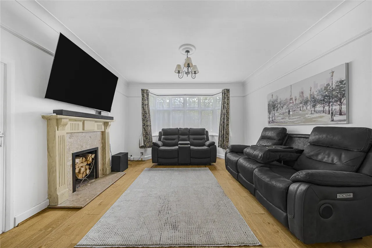 The Riding, Woking, GU21, photo 17