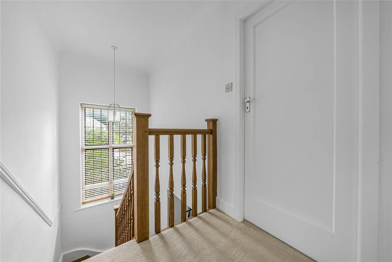 The Riding, Woking, GU21, photo 20