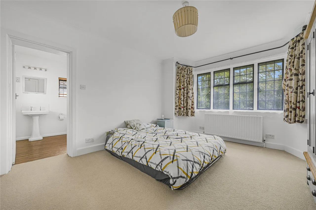 The Riding, Woking, GU21, photo 6
