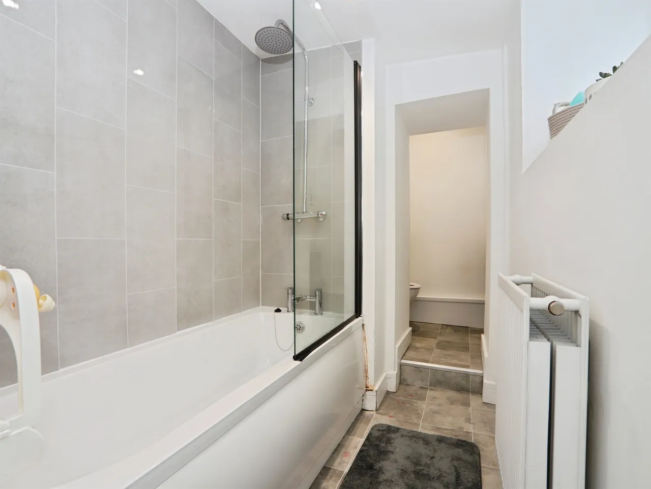 Penygraig Road, Tonypandy, CF40, photo 8