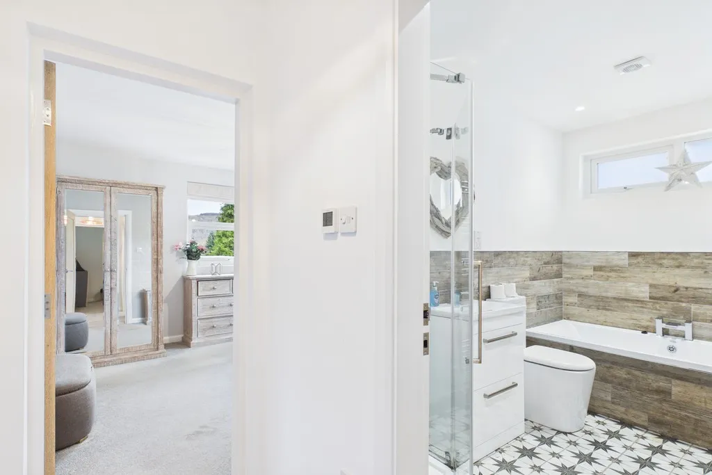 Rayrigg Rise, Bowness-On-Windermere, LA23, photo 49