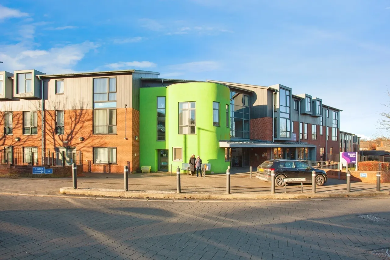 2 bed flat for sale — Lavender Way, Sheffield, S5