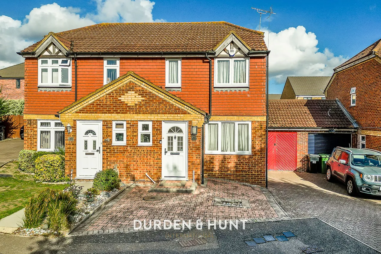 St. Michaels Close, Aveley, RM15, photo 25