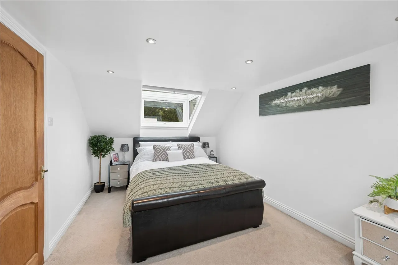 Milton Court, Wakefield, photo 13