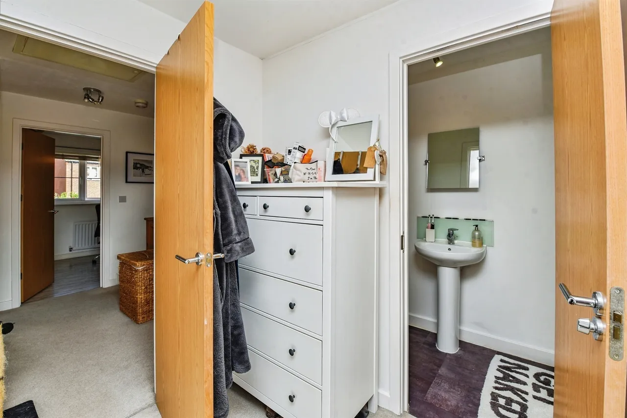 Dowse Road, Devizes, SN10, photo 10