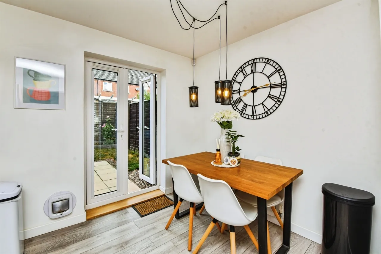 Dowse Road, Devizes, SN10, photo 8