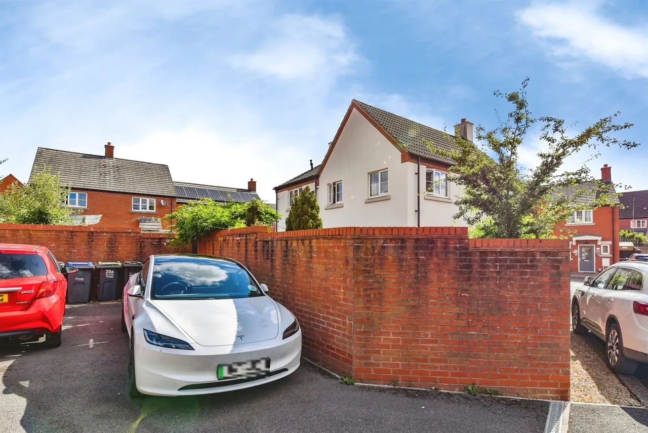 Dowse Road, Devizes, SN10, photo 19