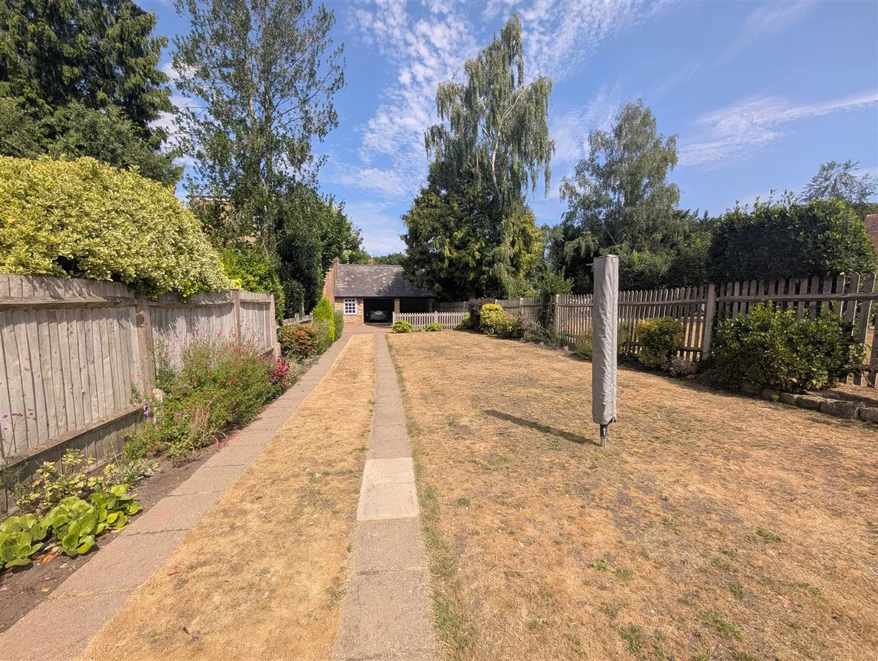 High Street, Chipstead, photo 18