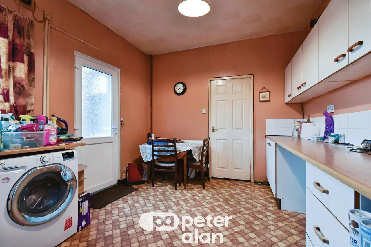 Dan-Y-Bryn Villas Merthyr Tydfil, CF48, photo 6