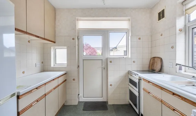 Percival Way, Epsom, KT19, photo 4