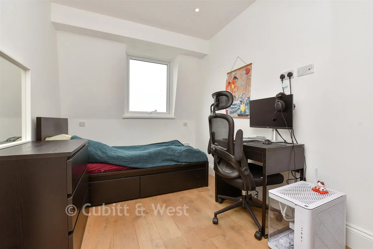 Belmont Road, Wallington, SM6, photo 8