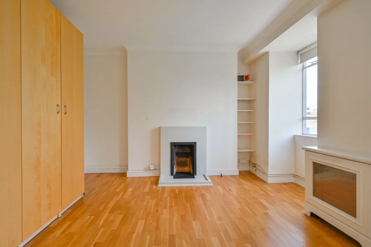 Flat 10, 35-36 Dorset Square, London, photo 11