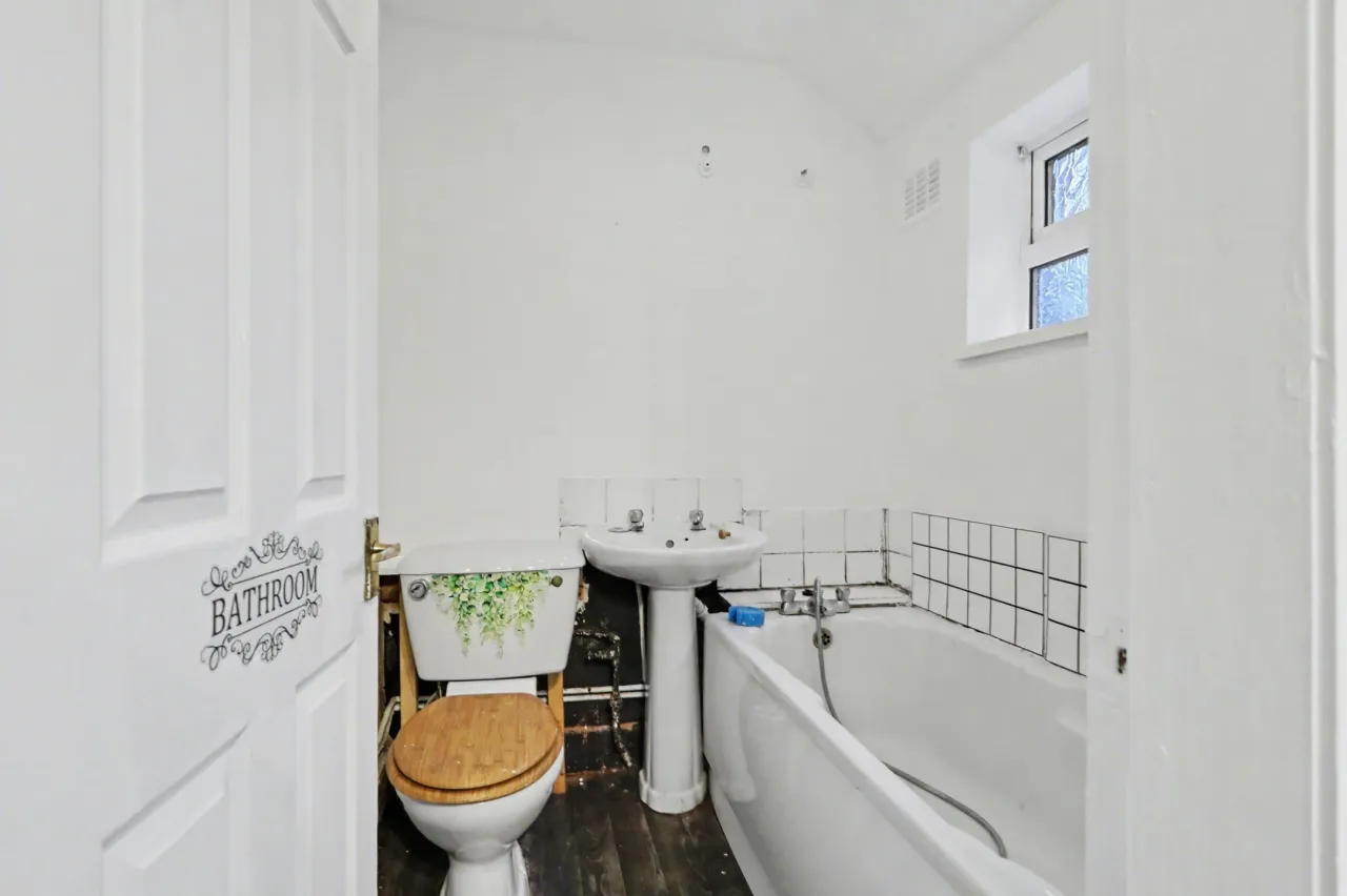 Anchor Place, Stoke-On-Trent, photo 8