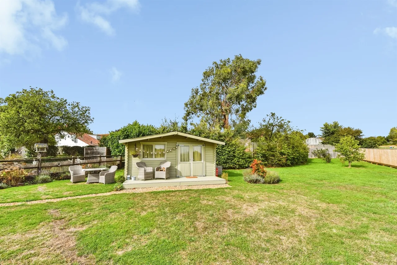 Sweet Apple Cottage, Lower Rudge, BA11, photo 4