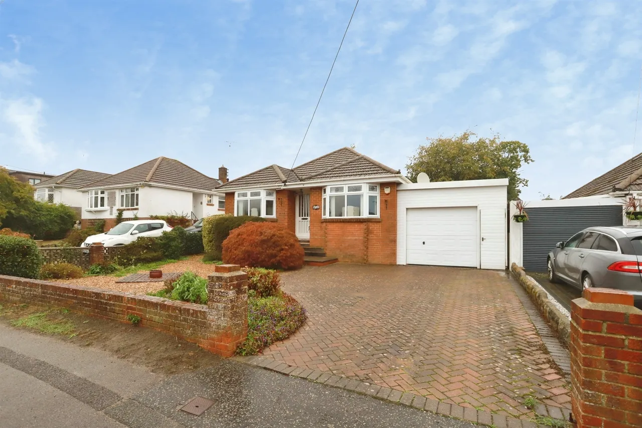 3 bed house for sale, Sandy Lane, Upton, BH16