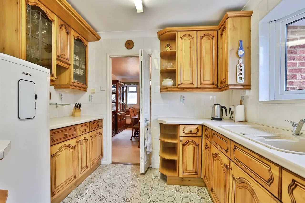Sandy Lane, Upton, BH16, photo 13
