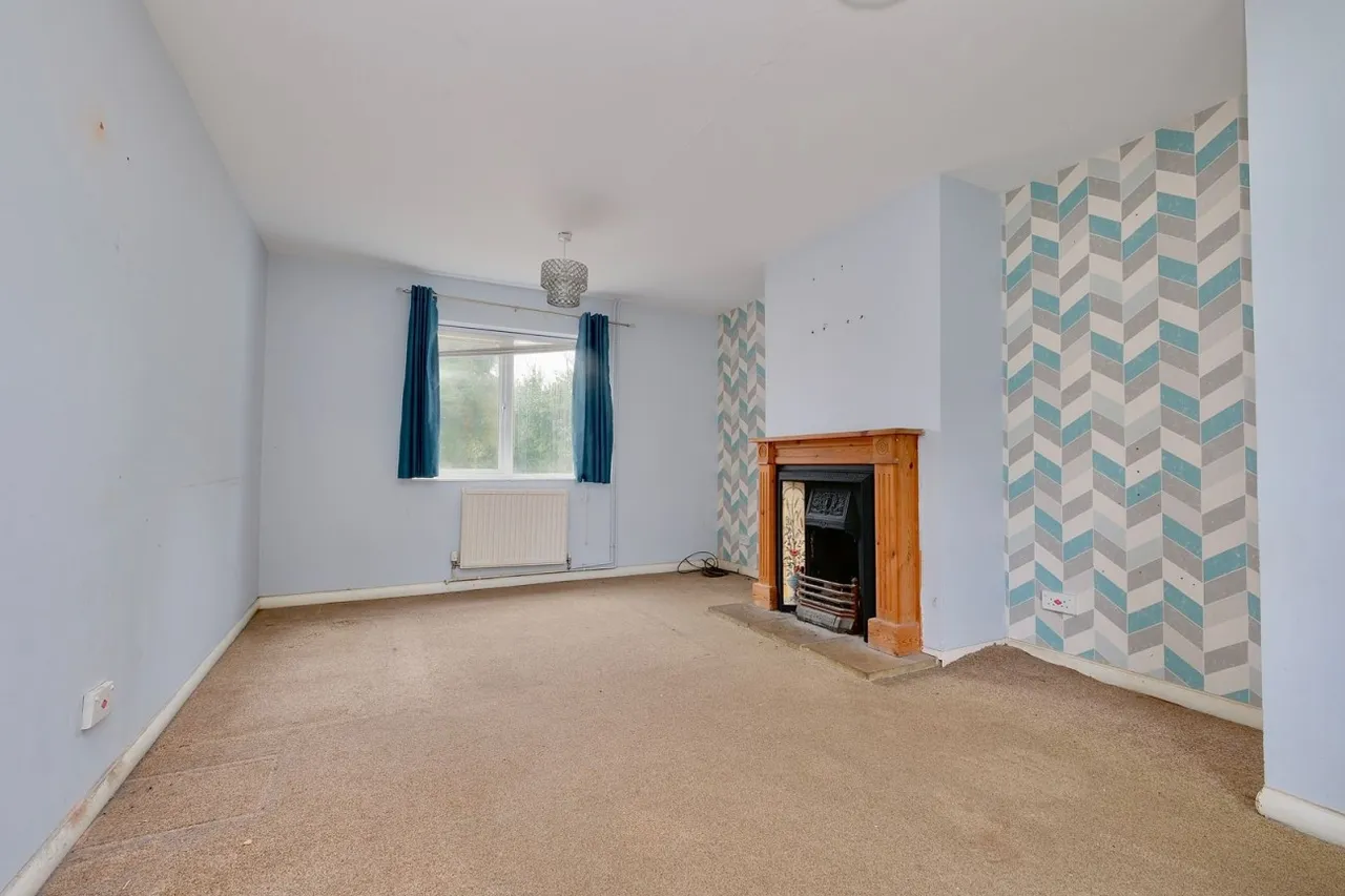 Moat Lane, Abbots Ripton, PE28, photo 3