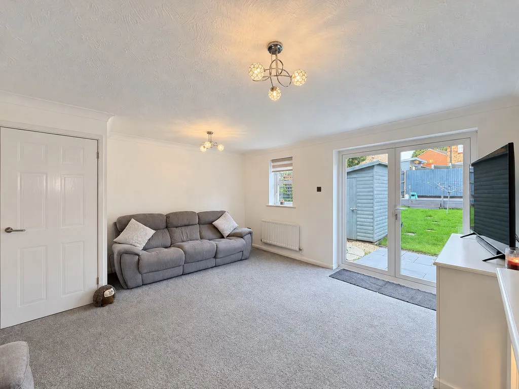 Whitethorn Close, Hednesford, WS12, photo 6