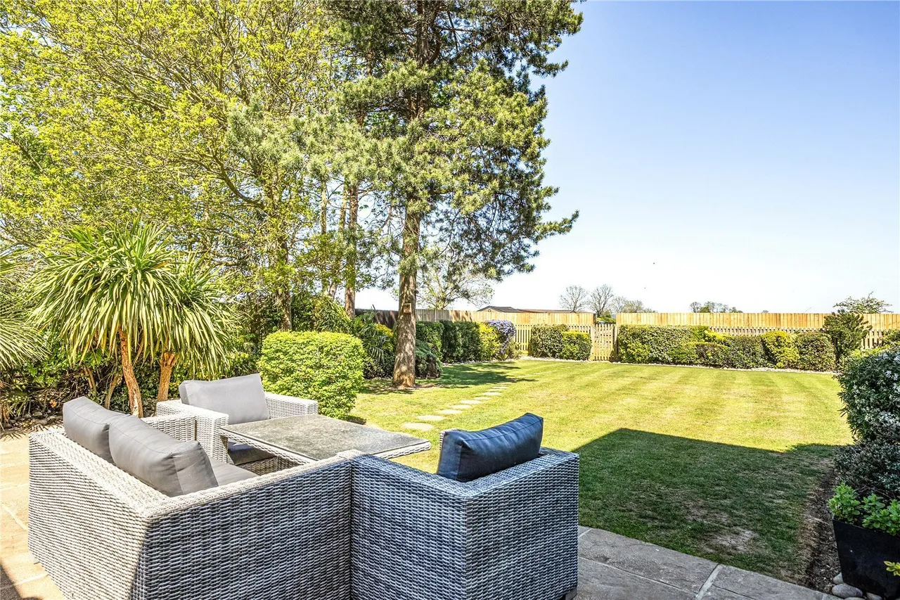Pytchley Road, Orlingbury, NN14, photo 3