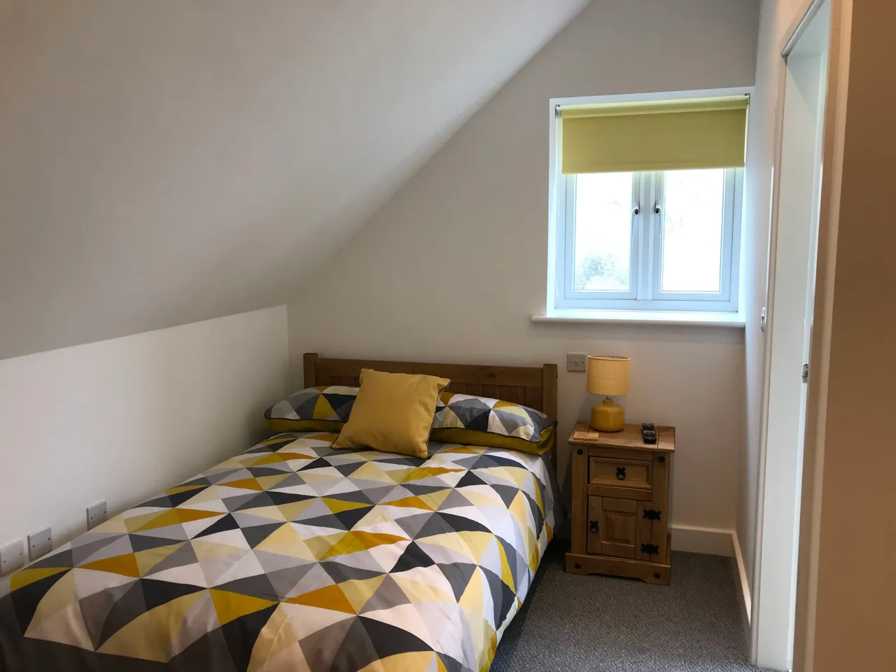 Manor Court Road, Nuneaton, Warwickshire, CV11 5HG, photo 5