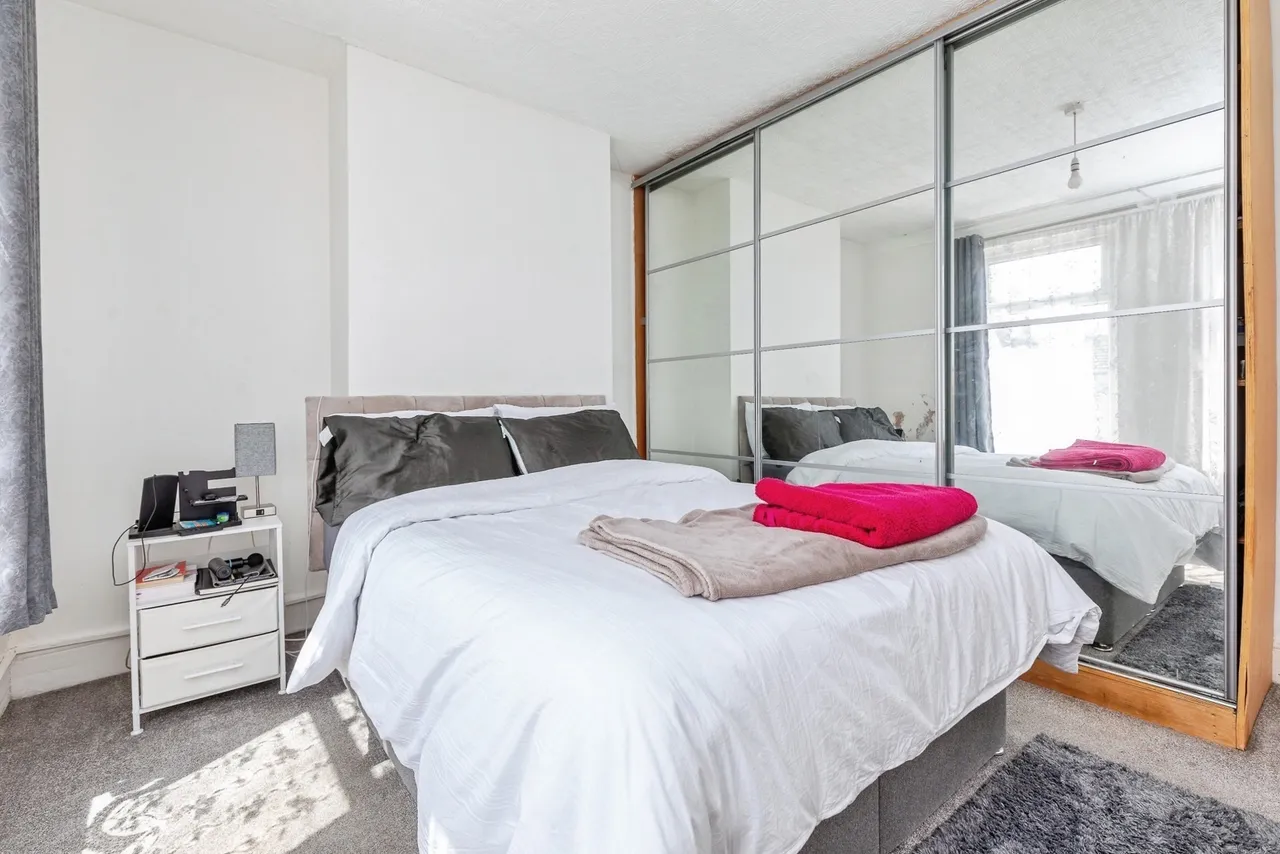 Burnt Oak Terrace, Gillingham, ME7, photo 11