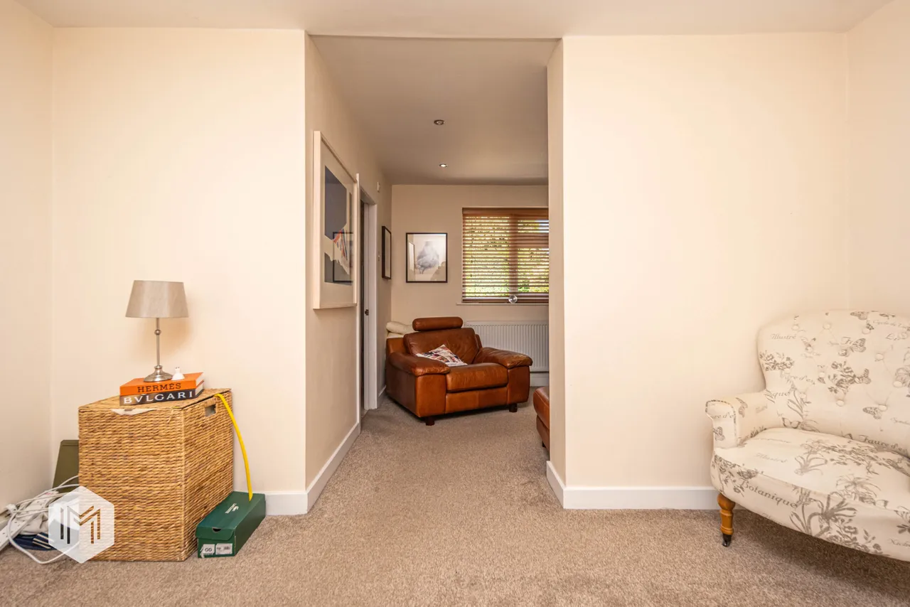 Mountbatten Close, Bury, BL9 8PU, photo 12