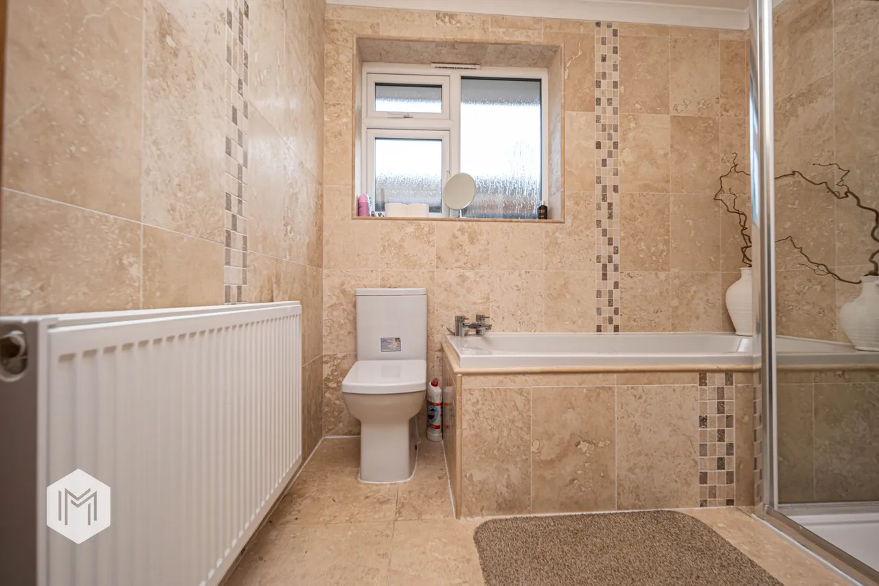 Mountbatten Close, Bury, BL9 8PU, photo 19