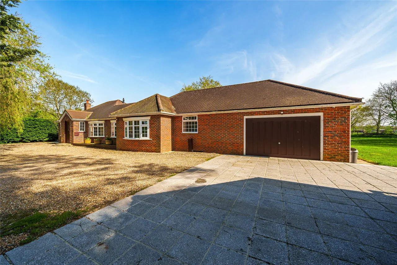 Philpot Lane, Chobham, GU24, photo 20