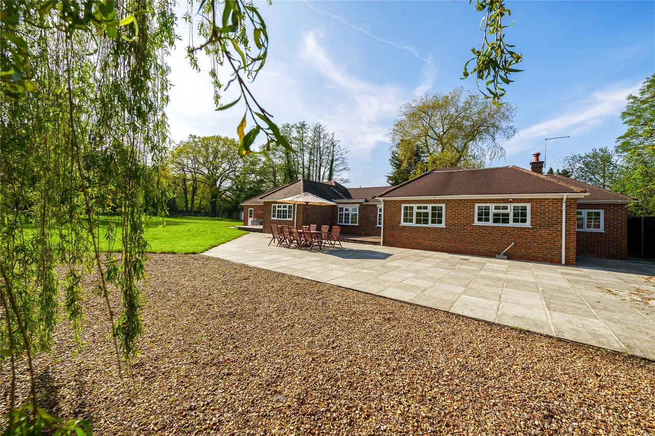 Philpot Lane, Chobham, GU24, photo 16