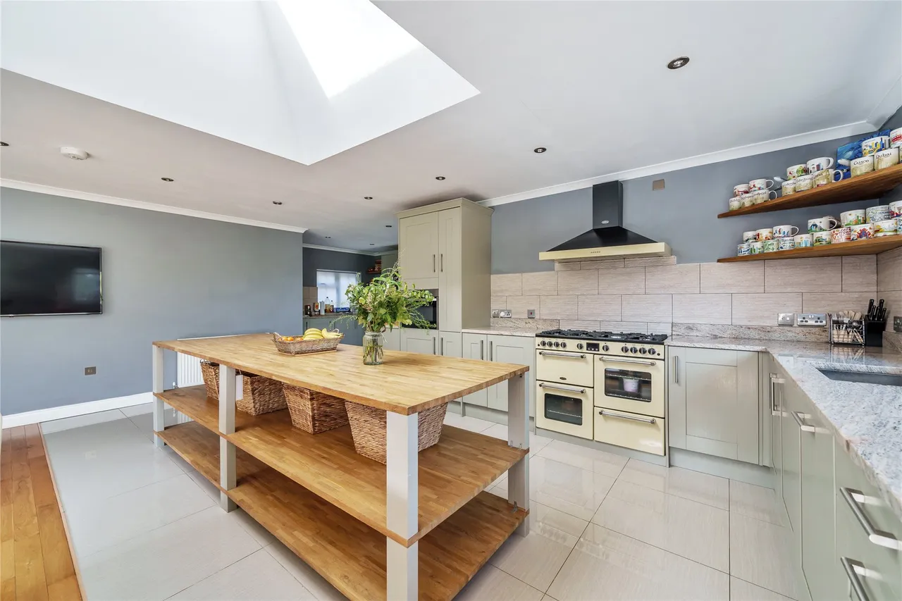 Philpot Lane, Chobham, GU24, photo 4