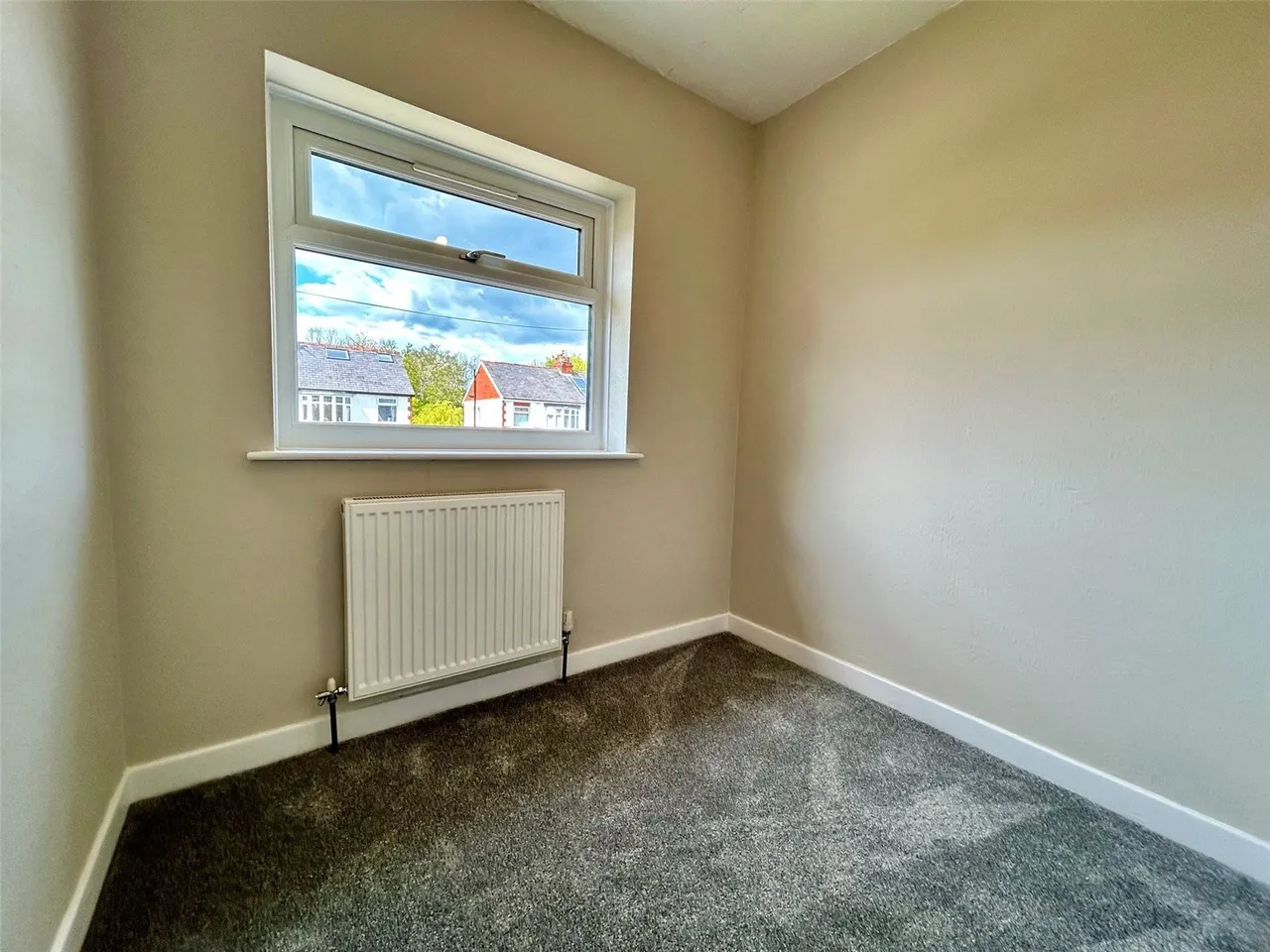 Hennel Lane, Lostock Hall, Preston, Lancashire, PR5, photo 13