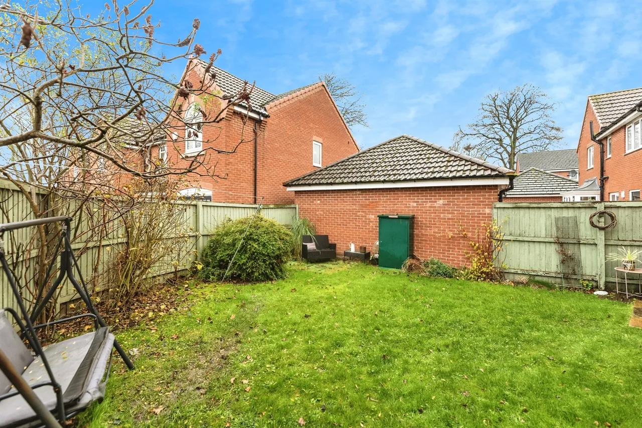 All Saints Grove, Whitley, DN14, photo 17