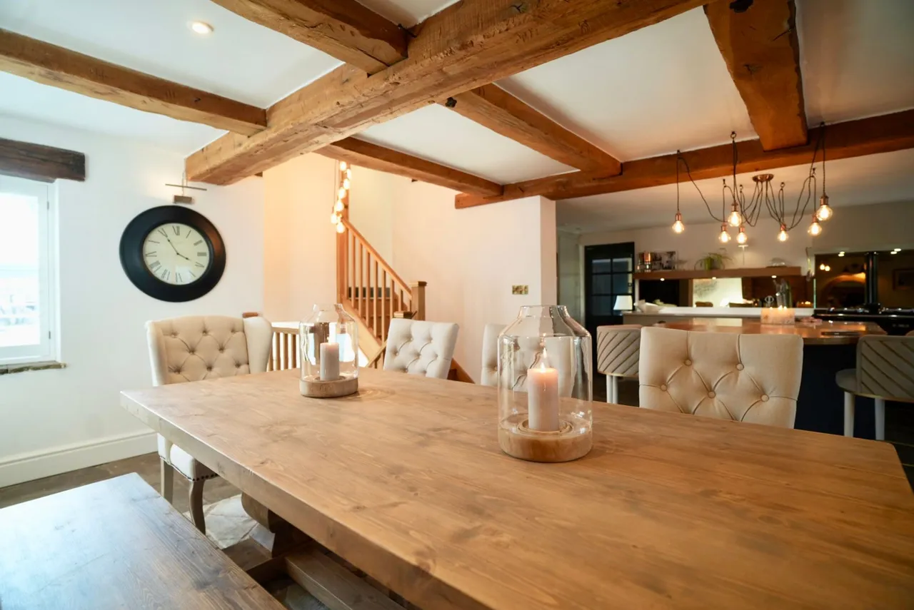 Old Hall Lane, Woodford, SK7, photo 8