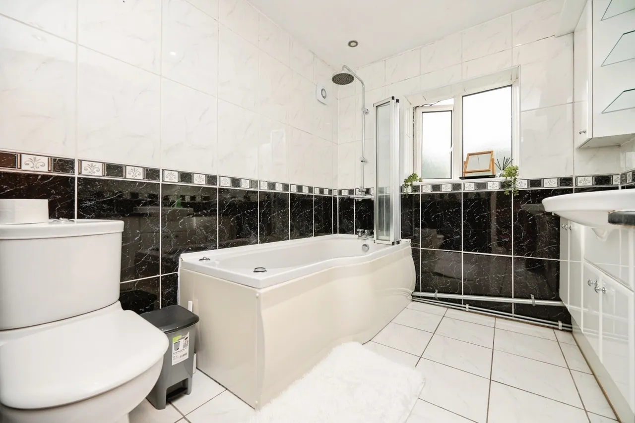 White Road, Quinton, B32, photo 21