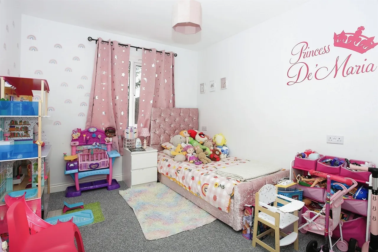 Mid Water Crescent, Peterborough, PE7, photo 9