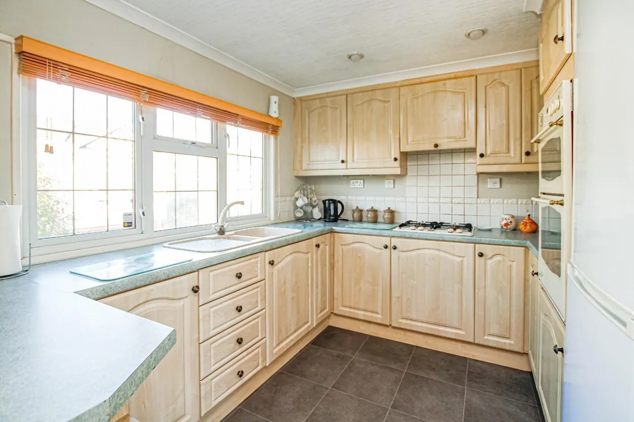Weston Avenue, Leighton Buzzard, LU7, photo 6