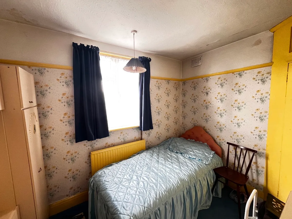 Vicarage Road, Hornchurch, photo 10