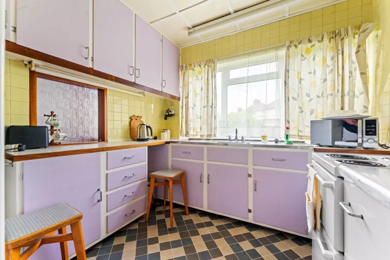 Northfield Crescent Cheam, Sutton SM3 9SU, photo 6