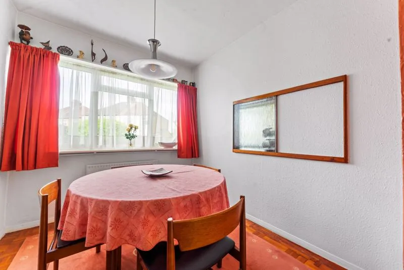 Northfield Crescent Cheam, Sutton SM3 9SU, photo 5