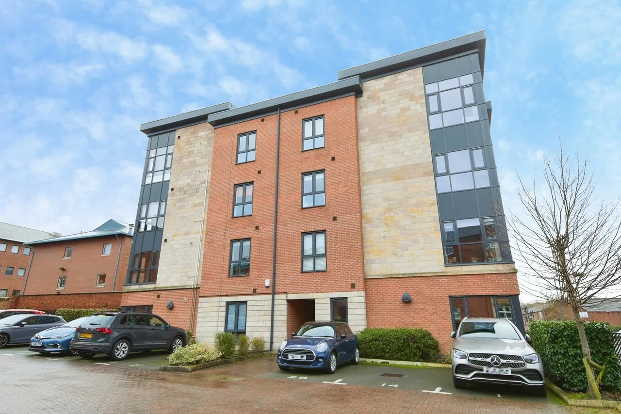2 bed flat for sale, Lodge Lane, Derby, DE1