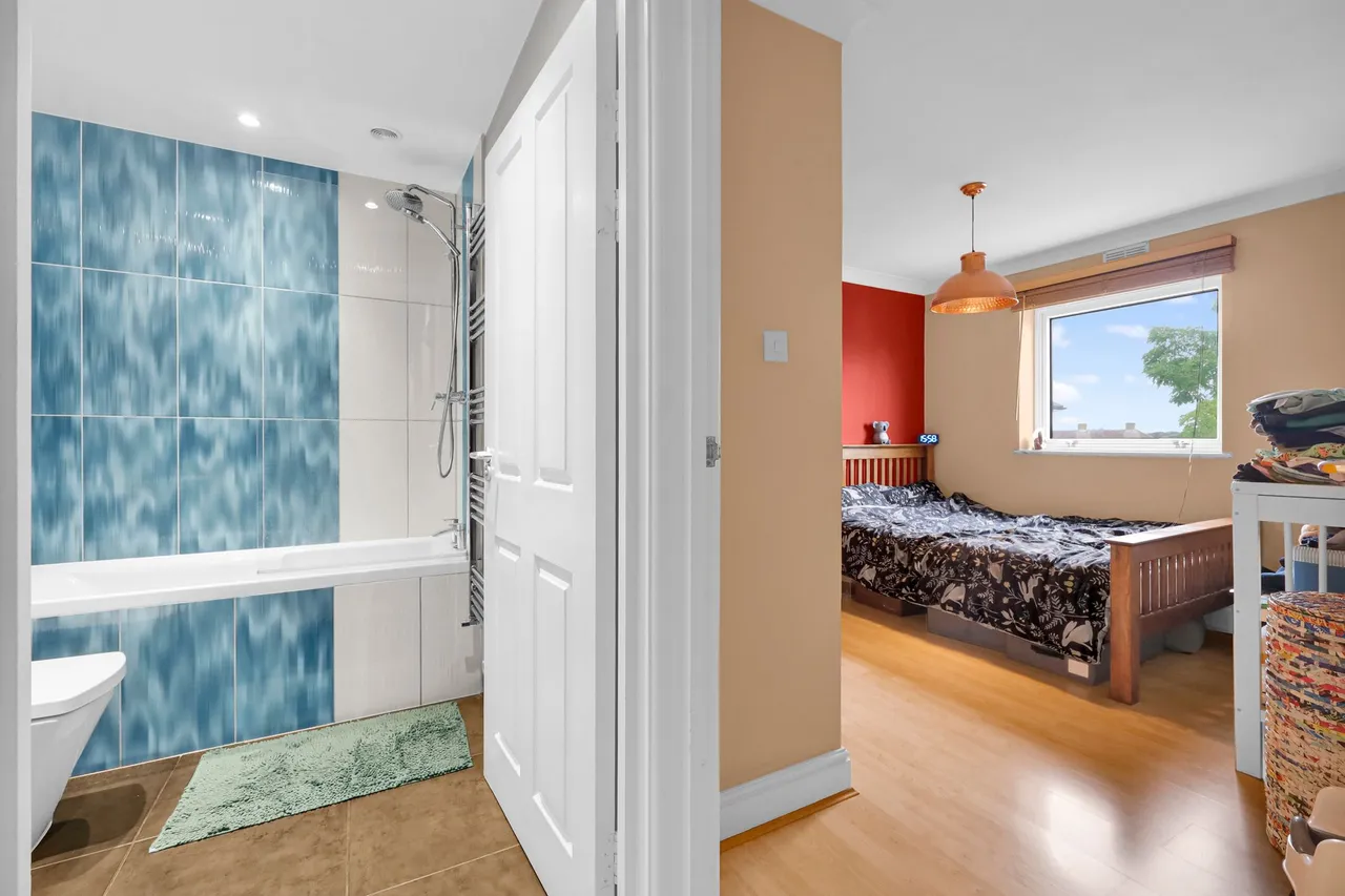 Lucas Close, London, NW10, photo 2