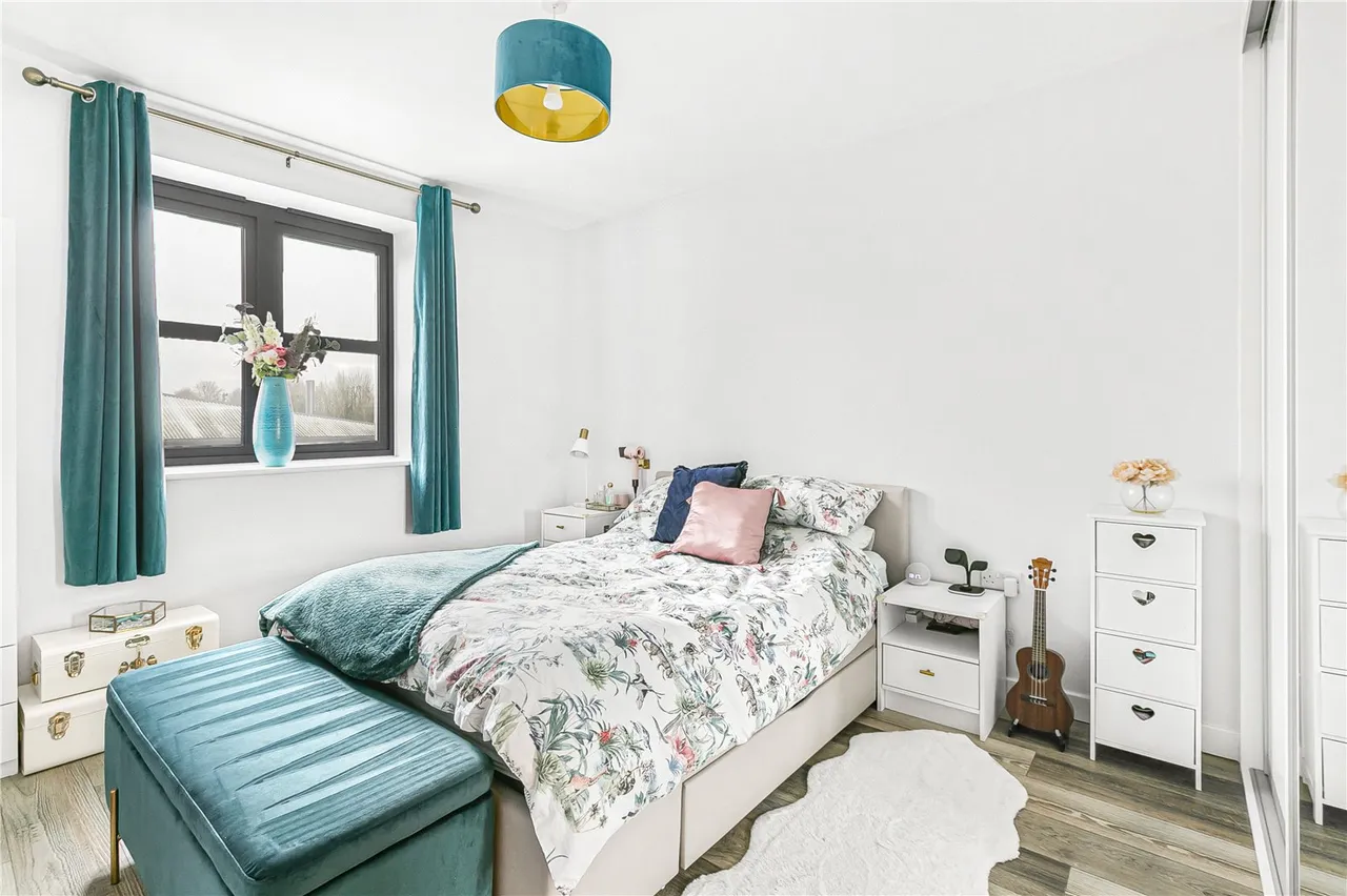 Great North Road, Hatfield, AL9, photo 5