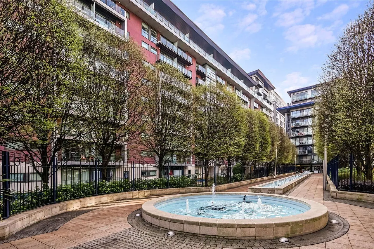 Queenstown Road, London, SW11, photo 13