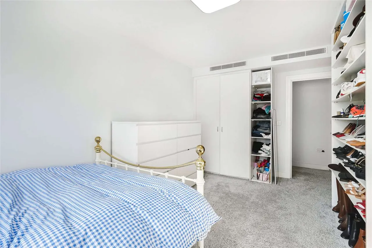 Queenstown Road, London, SW11, photo 9
