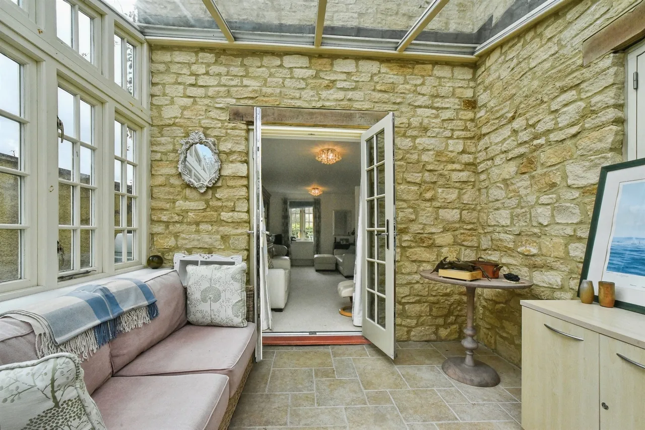 The Wern, Lechlade, GL7, photo 6